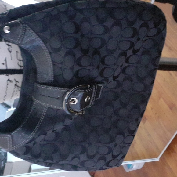 Vintage Coach Signature Monogram Soho Lynn Black Canvas Leather Shoulder Bag - Picture 4 of 7